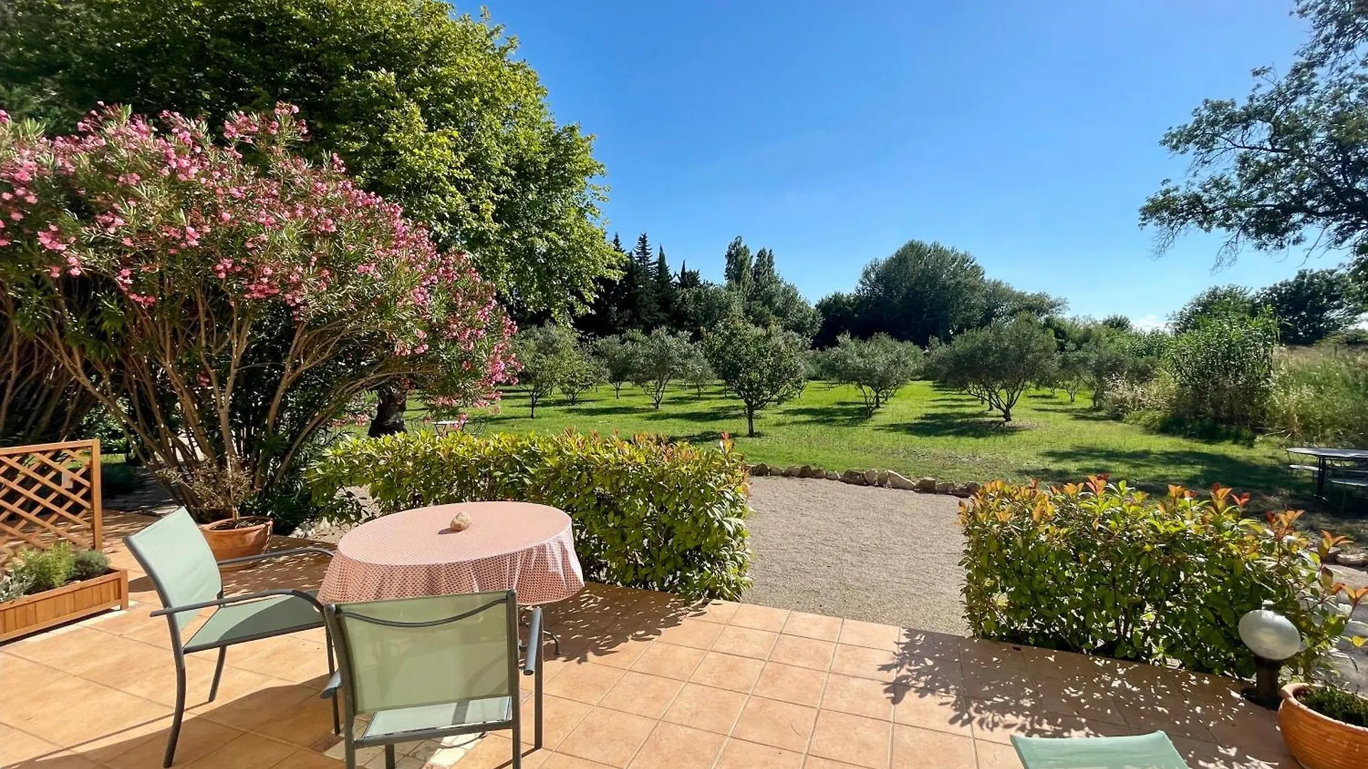 Domaine Au Coeur Des Alpilles Bed and Breakfast Maussane les Alpilles Bed & Breakfast