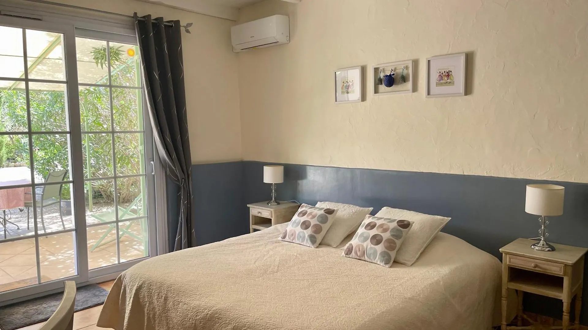 Domaine Au Coeur Des Alpilles Bed and Breakfast Maussane les Alpilles Bed & Breakfast